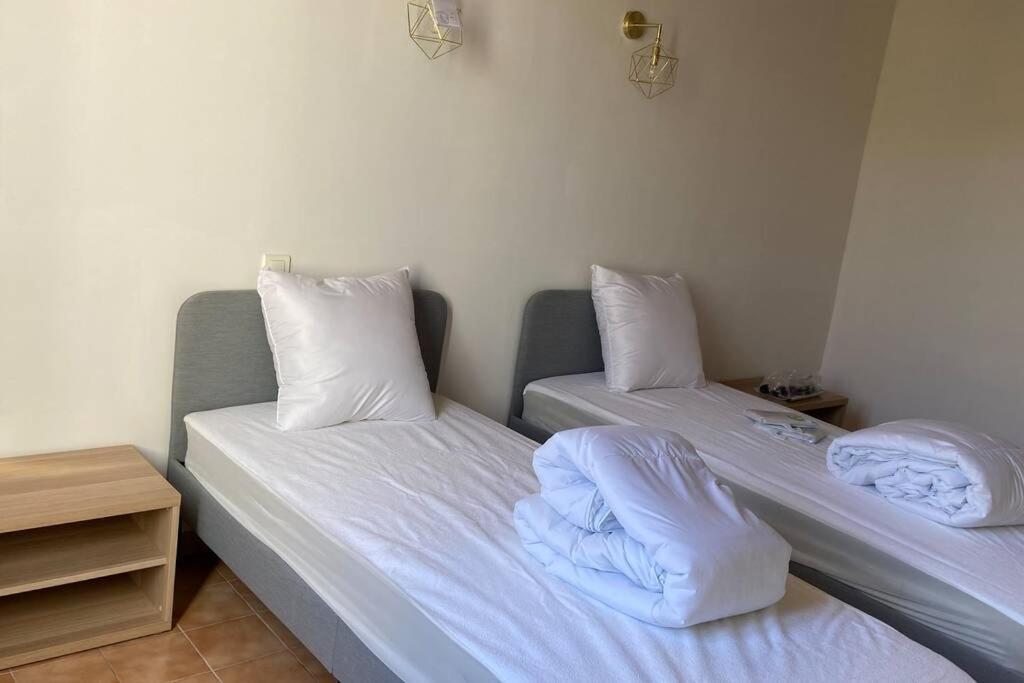 Tres Beau Appartement Au Centre Historique De Рие Екстериор снимка